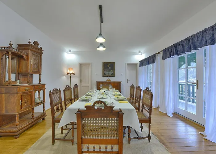 Koekenyhaz Vendeghaz דירה