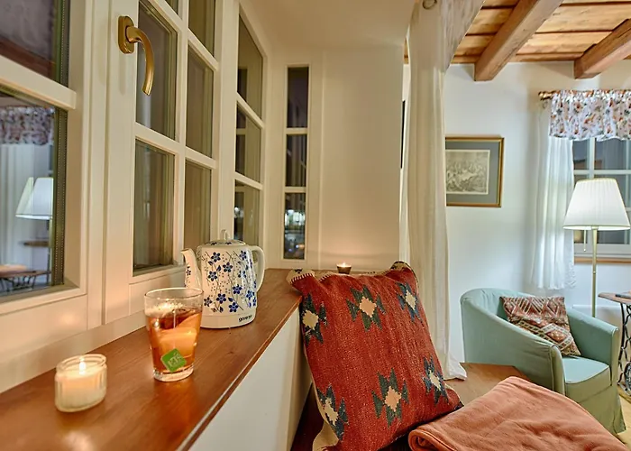 Koekenyhaz Vendeghaz Kotcse